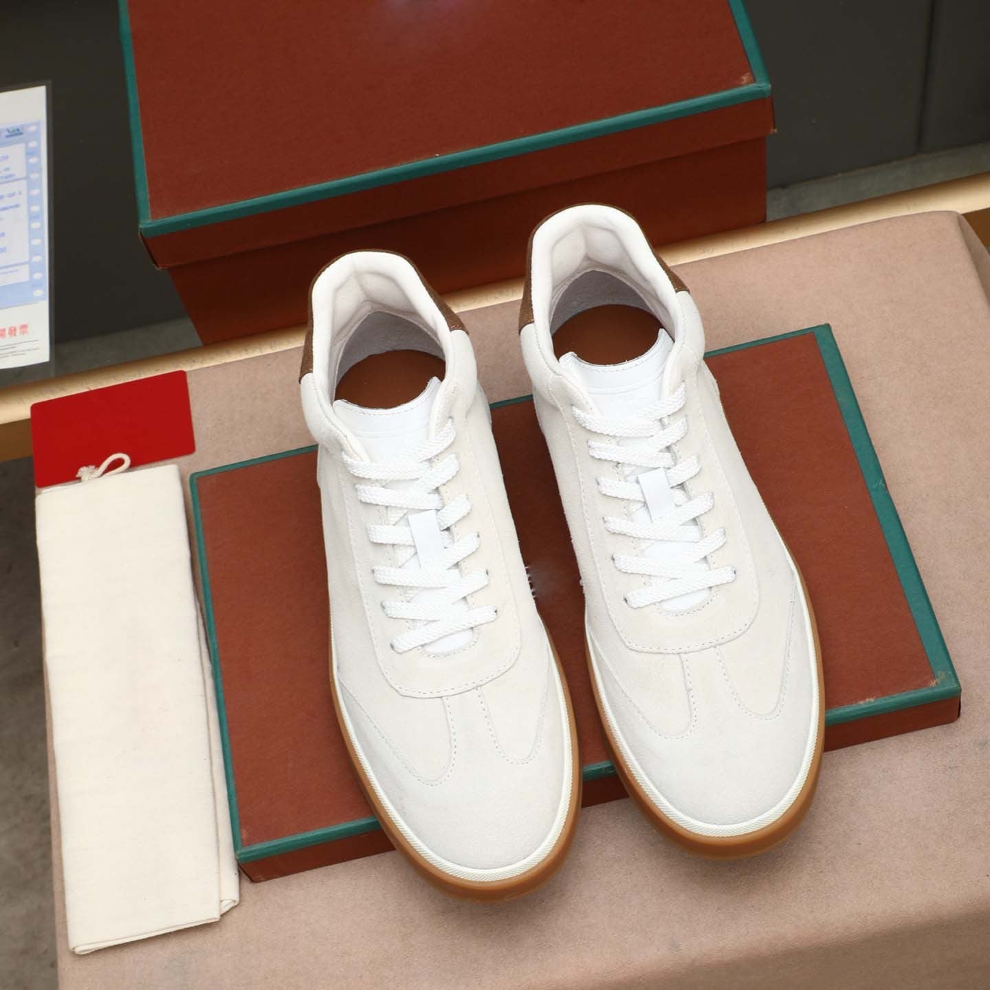 Damen Hochwertige Wildleder Sneakers mit komfortabler Dämpfung R&B