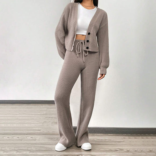 Damen Set aus weichem Strick mit lässiger Hose und Crop-Cardigan R&B