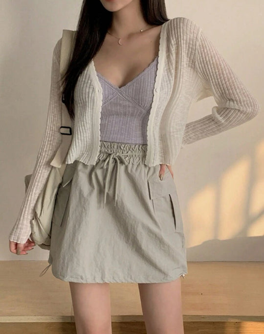 Damen verspielte Strickjacke mit dekorativen Details und leichtem Material R&B
