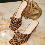 Damen modische Mules mit Leo-Print und elegantem Blockabsatz R&B
