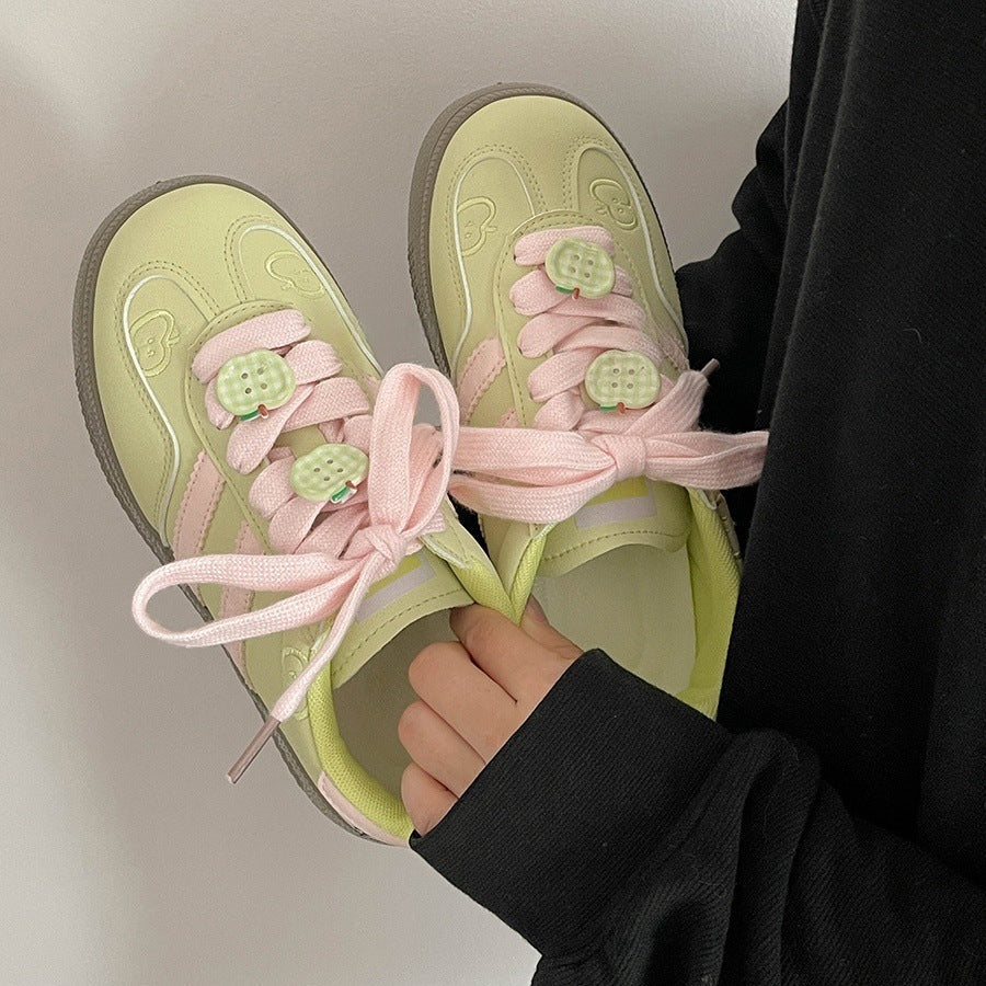 Damen Sneakers mit verspieltem Apfelmotiv und dämpfender Sohle R&B