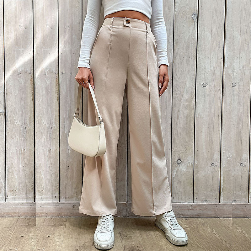 Damen Chino-Hose mit wedelförmigem Schnitt und dekorativem Knopf
