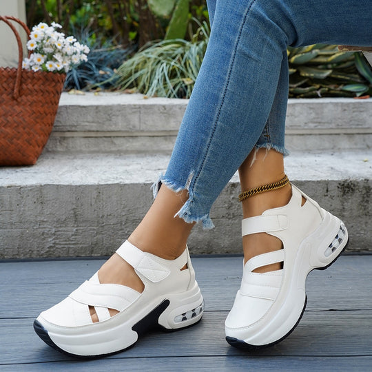 Damen Sportsneaker mit modischem Cut-Out-Design R&B