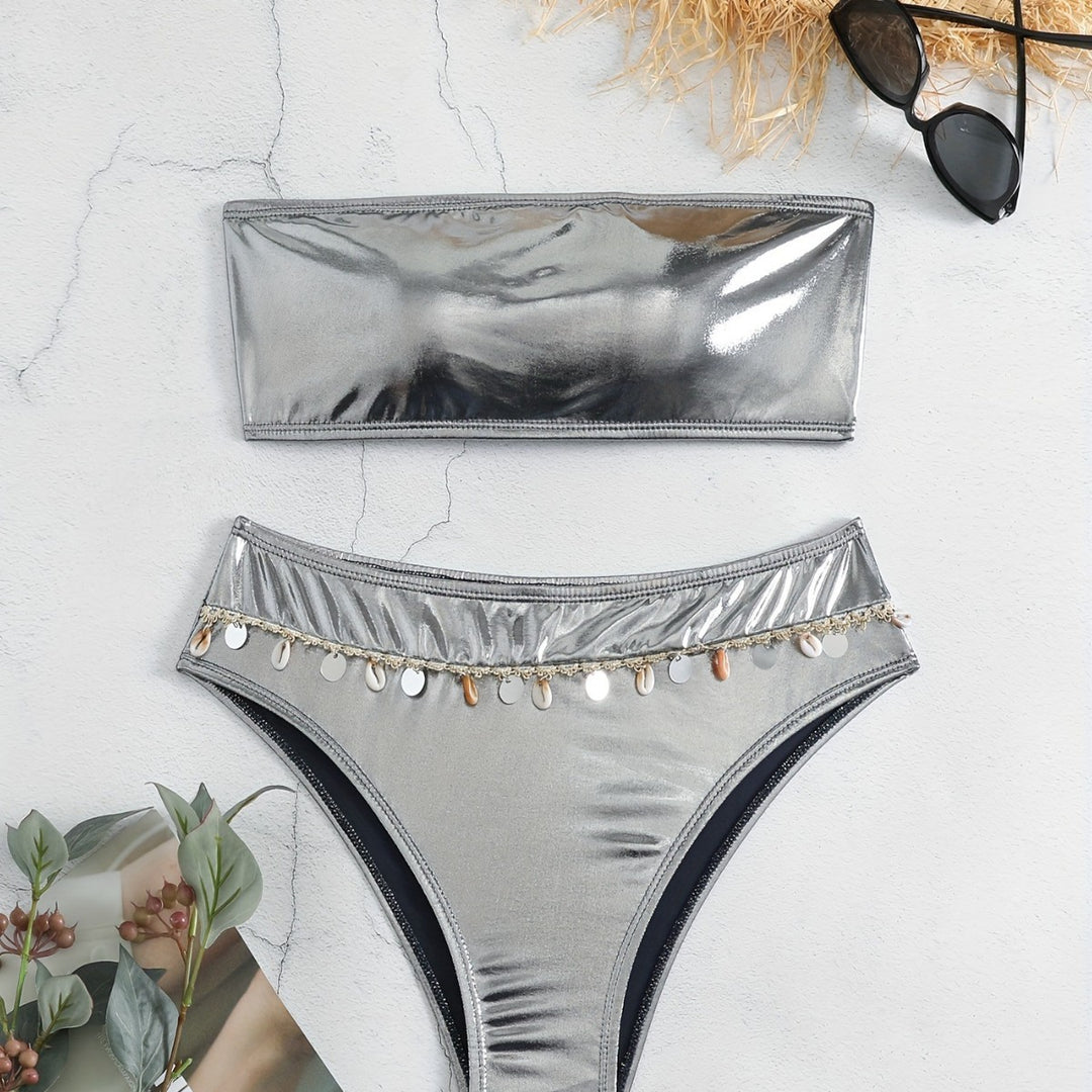 Damen Bandeau-Bikini mit eleganter Glanzoptik und modischen Muscheldetails R&B