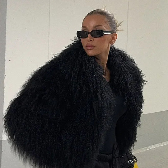 Damen Flauschige Kurzjacke mit oversized Schnitt R&B