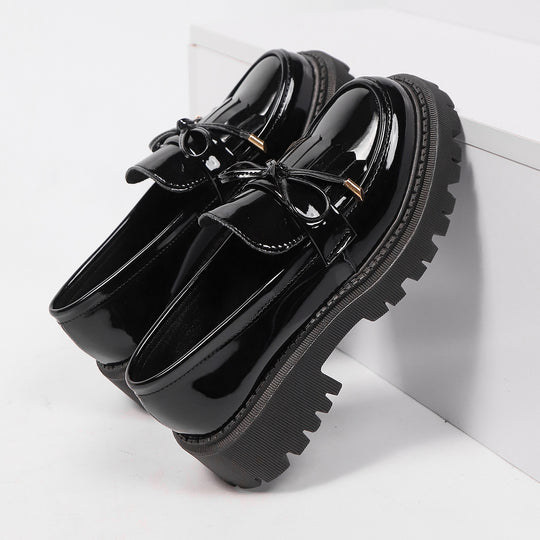 Damen modische Lacklederschuhe mit robustem Profilsohle und Schleifenakzent R&B