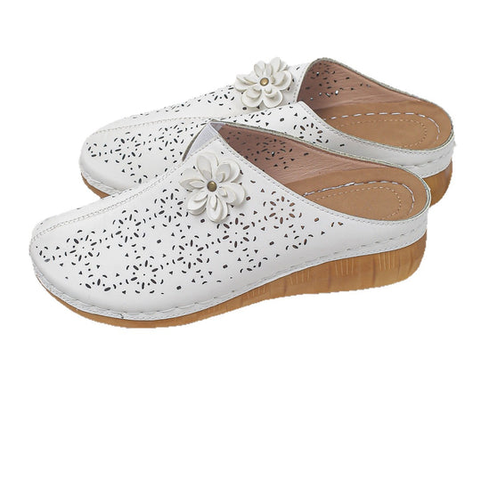 Damen Komfortable Clogs mit floralem Cut-Out-Design und anatomischer Innensohle R&B