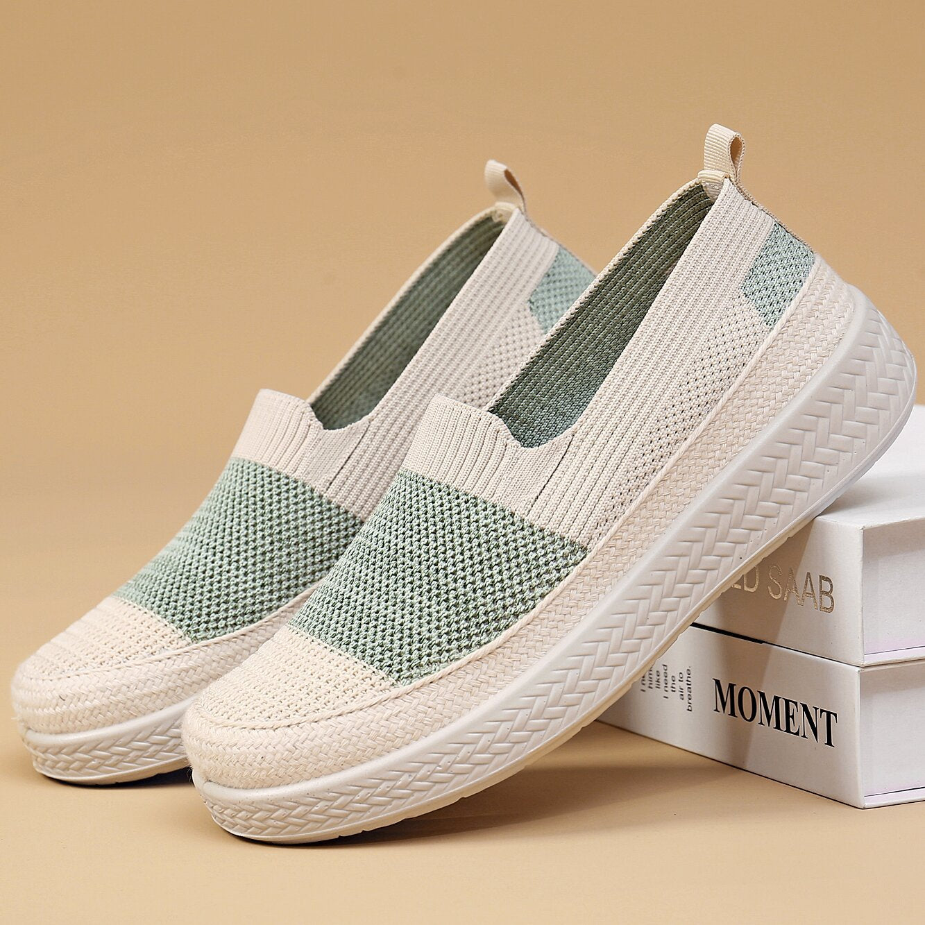 Damen Bequeme und stylishe Slip-On Sneakers mit atmungsaktivem Obermaterial R&B