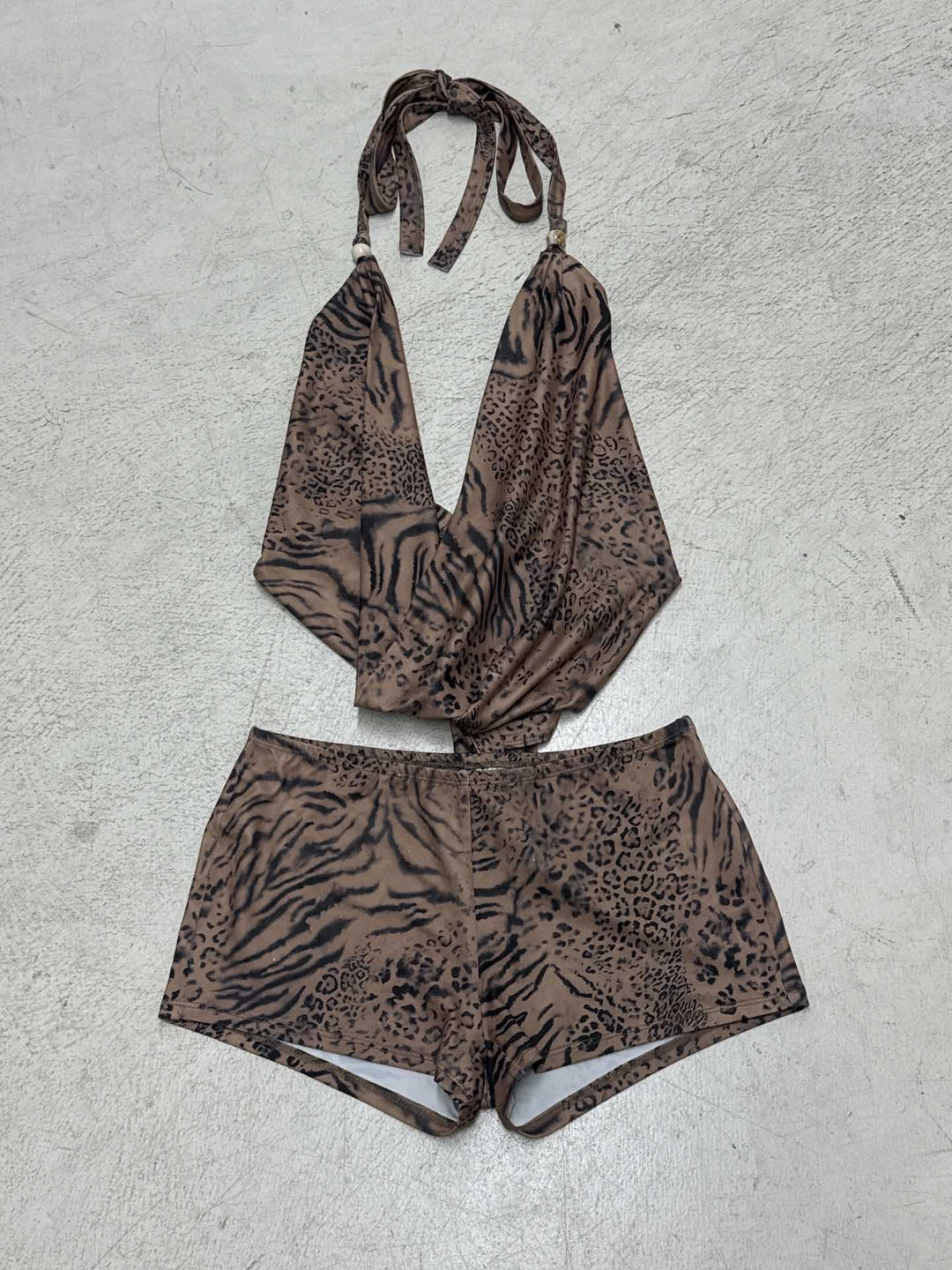 Damen Sportoberteil und Shorts Set mit Tiermuster R&B