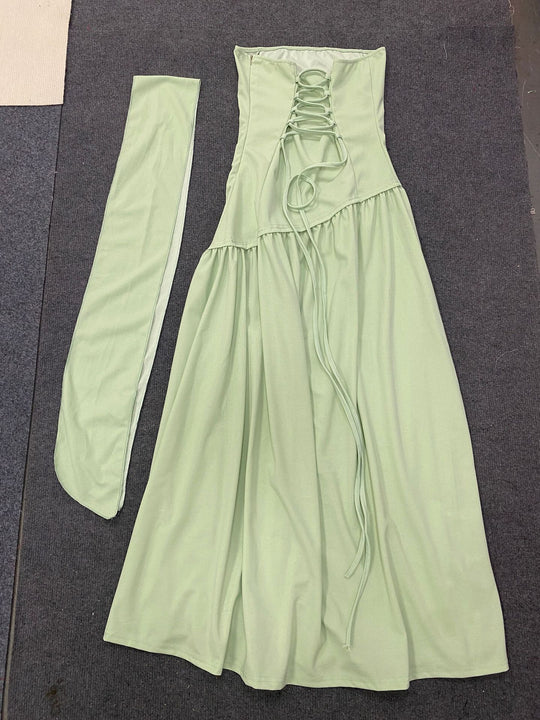 Damen Maxikleid mit schulterfreiem Design und dekorativem Wickelausschnitt R&B