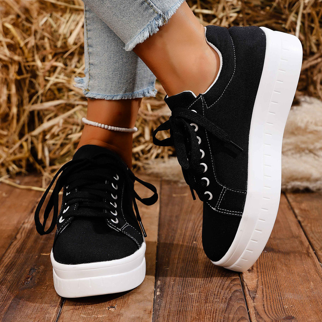 Damen Sneakers mit platten Sohlen R&B