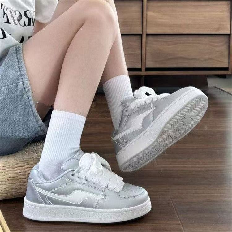 Damen Bequeme Sneaker mit modernem Obermaterial und gepolsterter Sohle R&B