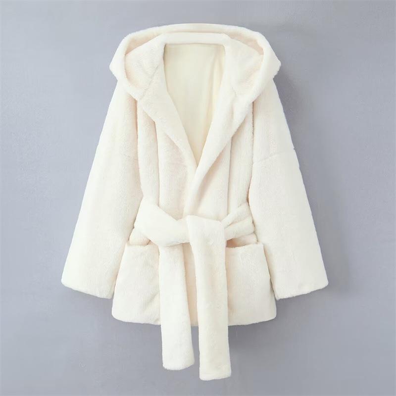Damen Kapuzenjacke aus kuscheligem Material mit taillierbarem Gürtel und praktischen Taschen R&B