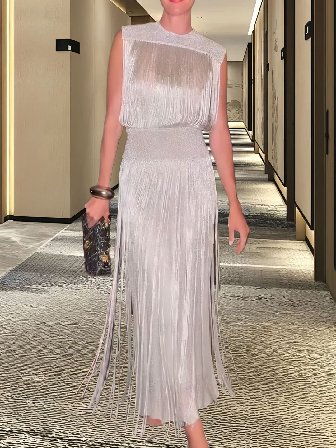 Damen Elegantes Abendkleid mit schwingendem Saum R&B