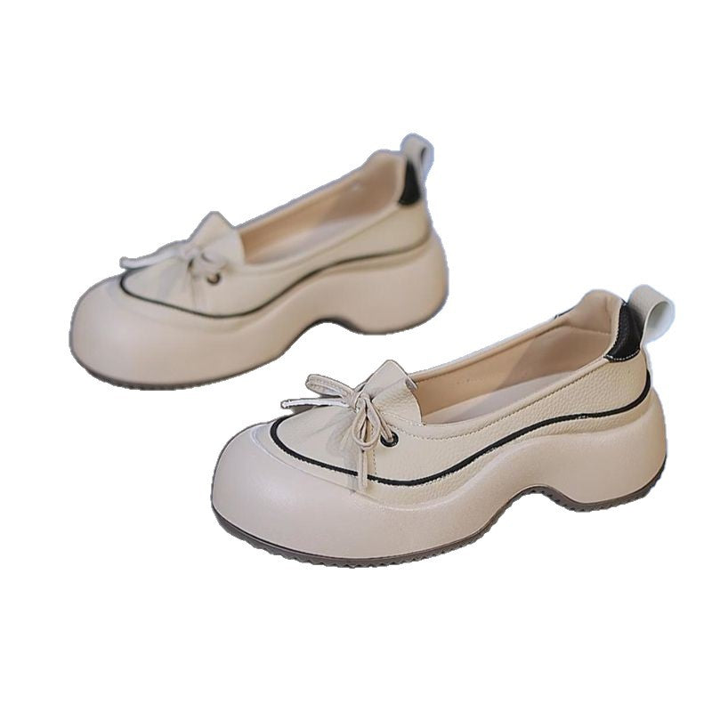 Damen Sleek Casual Slipper mit ausgeprägter Plateau-Sohle und modischem Bindegarn
