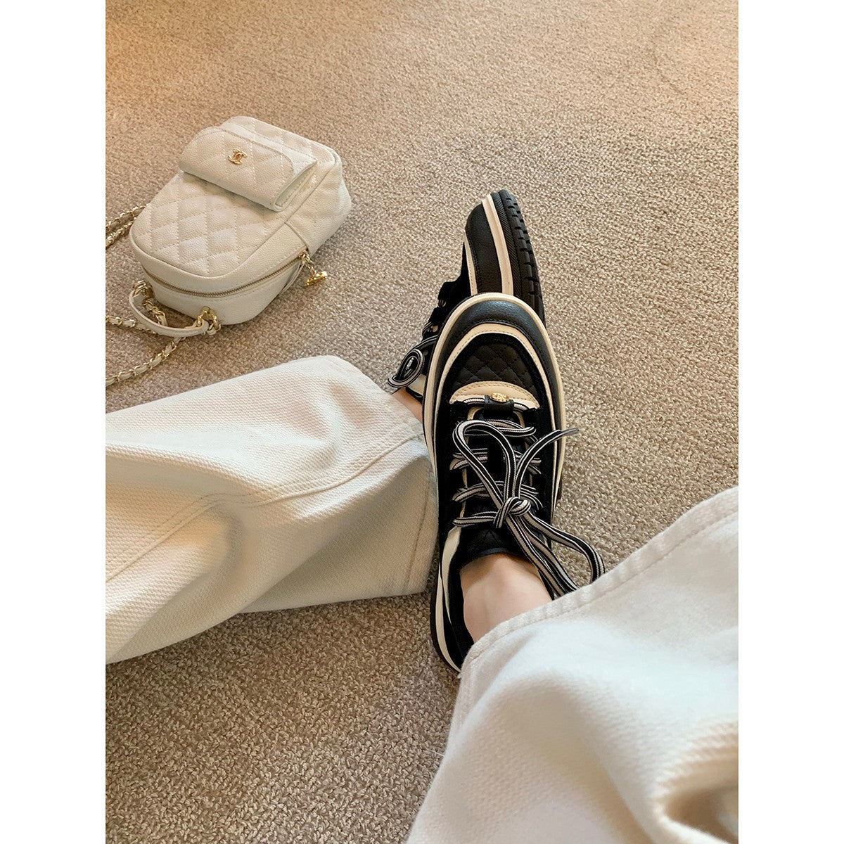 Damen Sportliche Freizeitsneaker mit modischen Details R&B