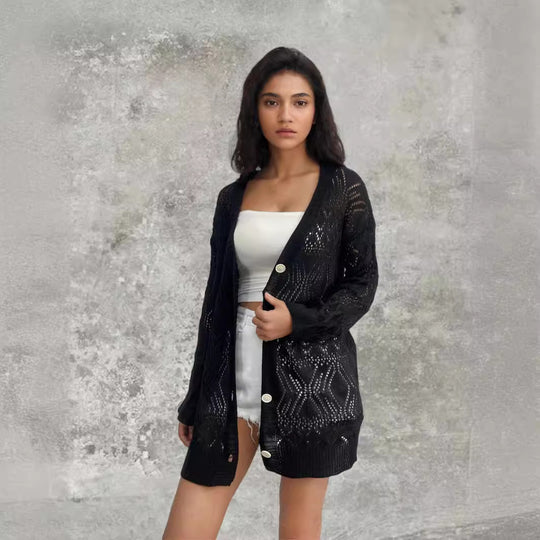 Damen Strickjacke mit kunstvollem Lochmuster und praktischen Knopfdetails R&B
