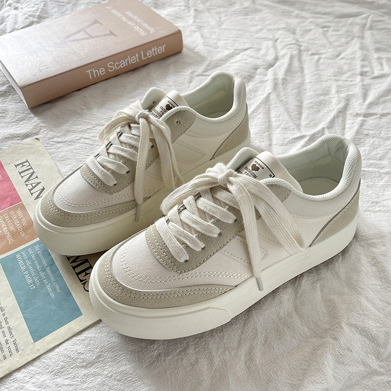 Damen Sportliche Sneakers mit einzigartiger Oberflächenstruktur und dämpfender Sohle R&B