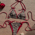 Damen Triangel-Bikini mit verspieltem Animal-Print und eleganten BindR&Bändern R&B