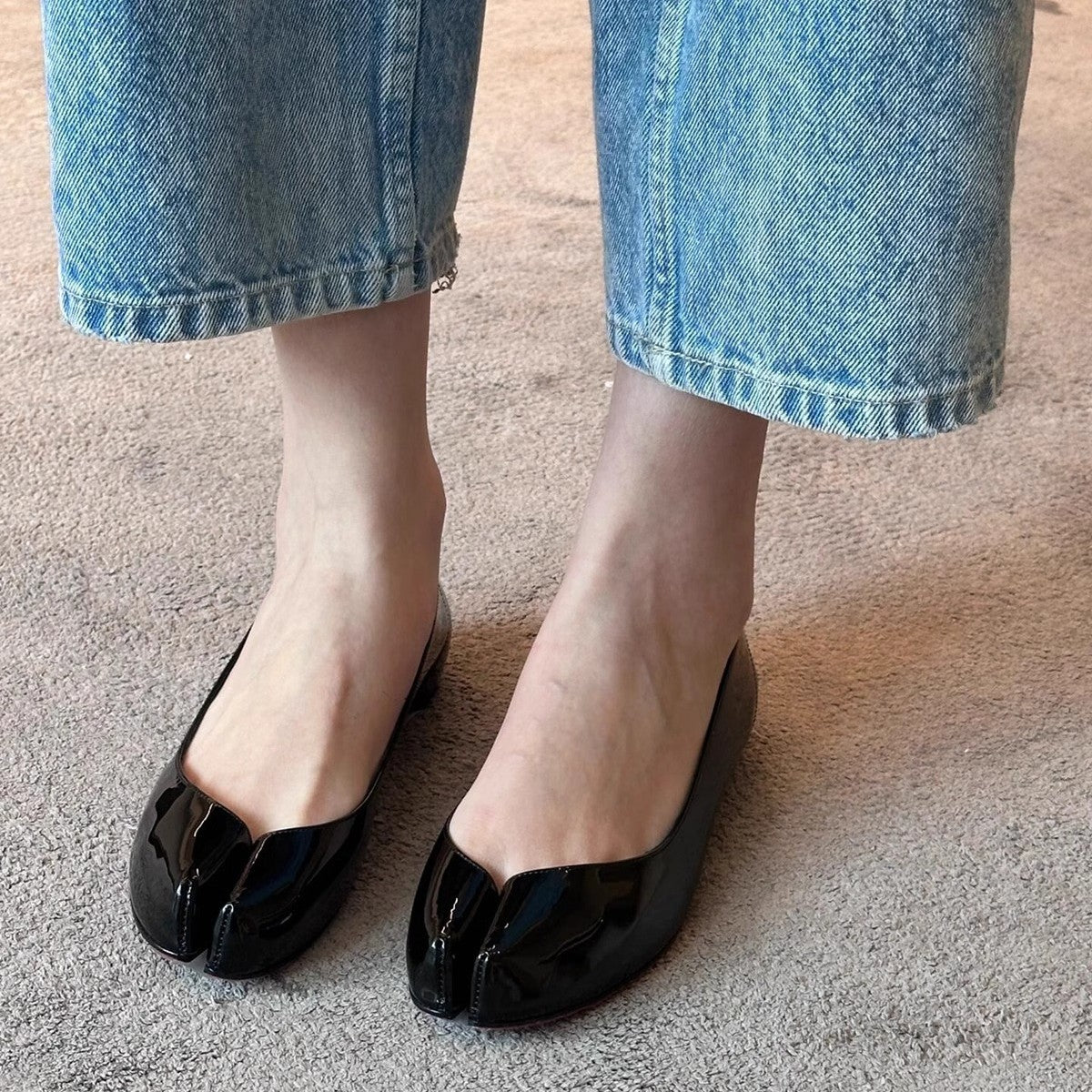 Damen Ballerinas mit elegantem Hochglanz und komfortablem Riemen