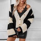 R&B | Gestreifter Strick Strickjacke
