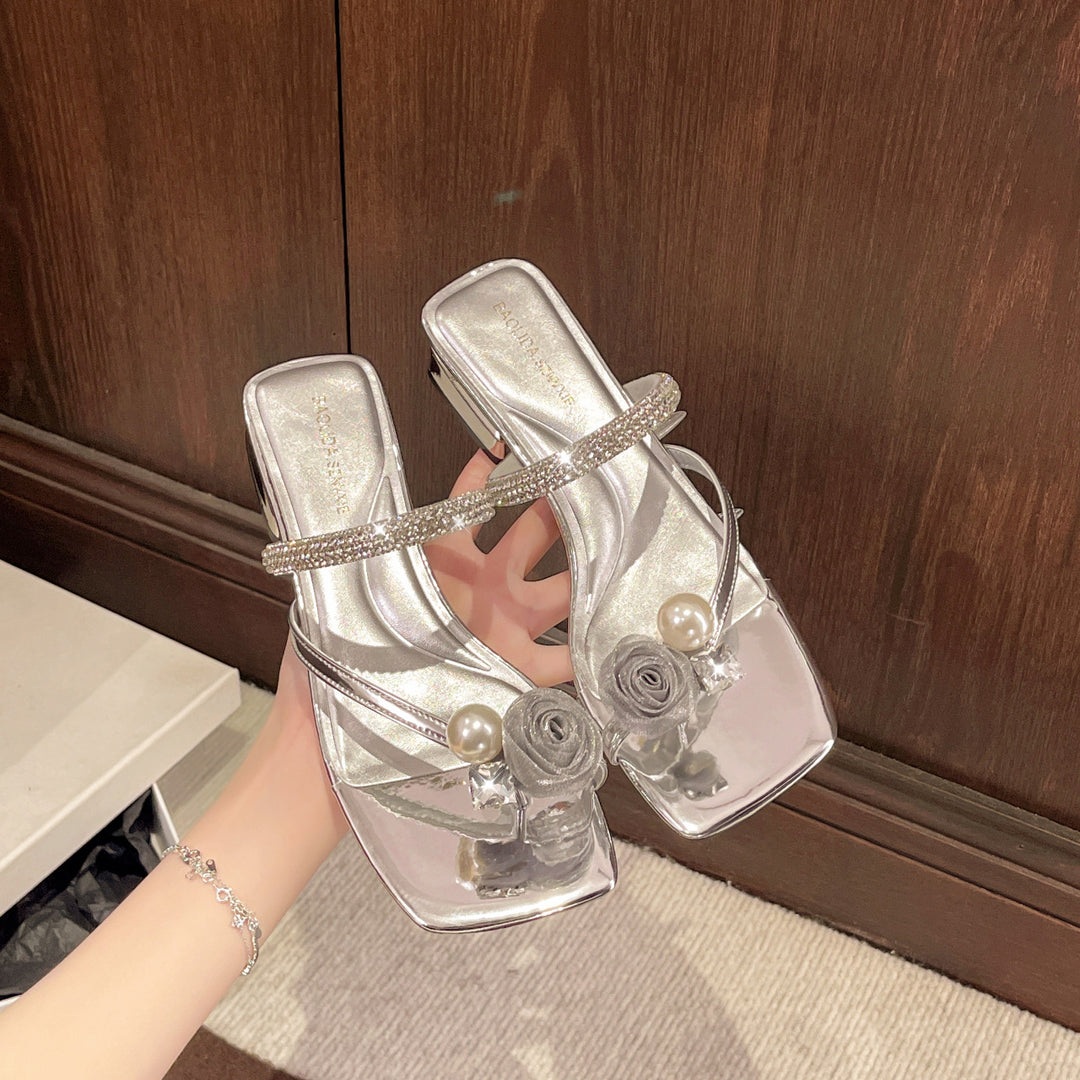 Damen Glamouröse Strandsandalen mit funkelnden Applikationen und zarten Blüten von R&B