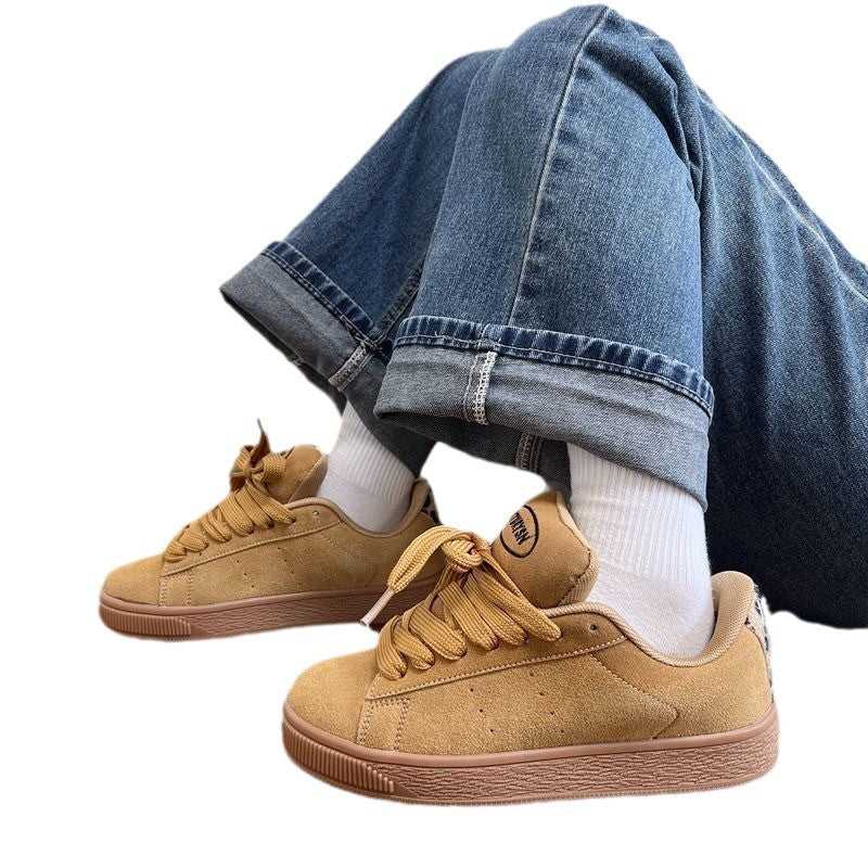 Damen Sneaker mit weichem Nubukleder und gepolsterter Innensohle
