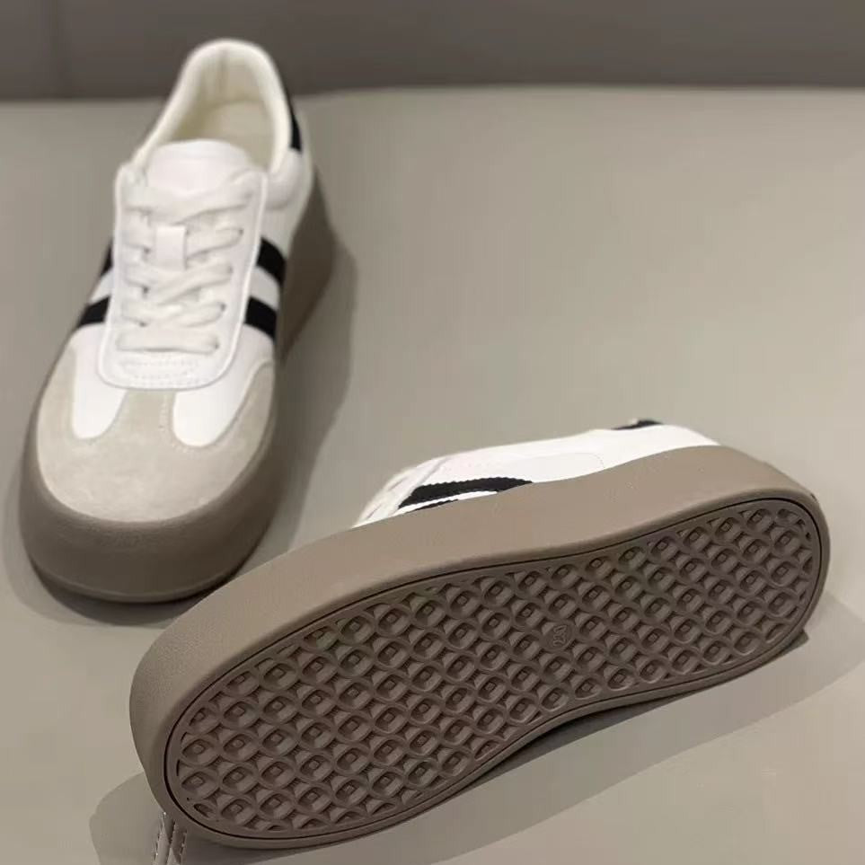 Damen Plateausneakers mit eleganter Oberflächenstruktur und rutschfester Sohle