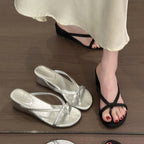 Damen Wedge-Sandalen mit elegantem Riemendesign und komfortablem Fußbett R&B