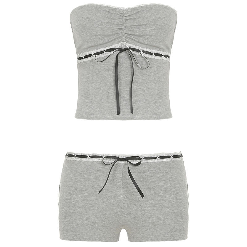Damen Schlaf-Set mit elegantem Spitzendetail und floralem Muster R&B