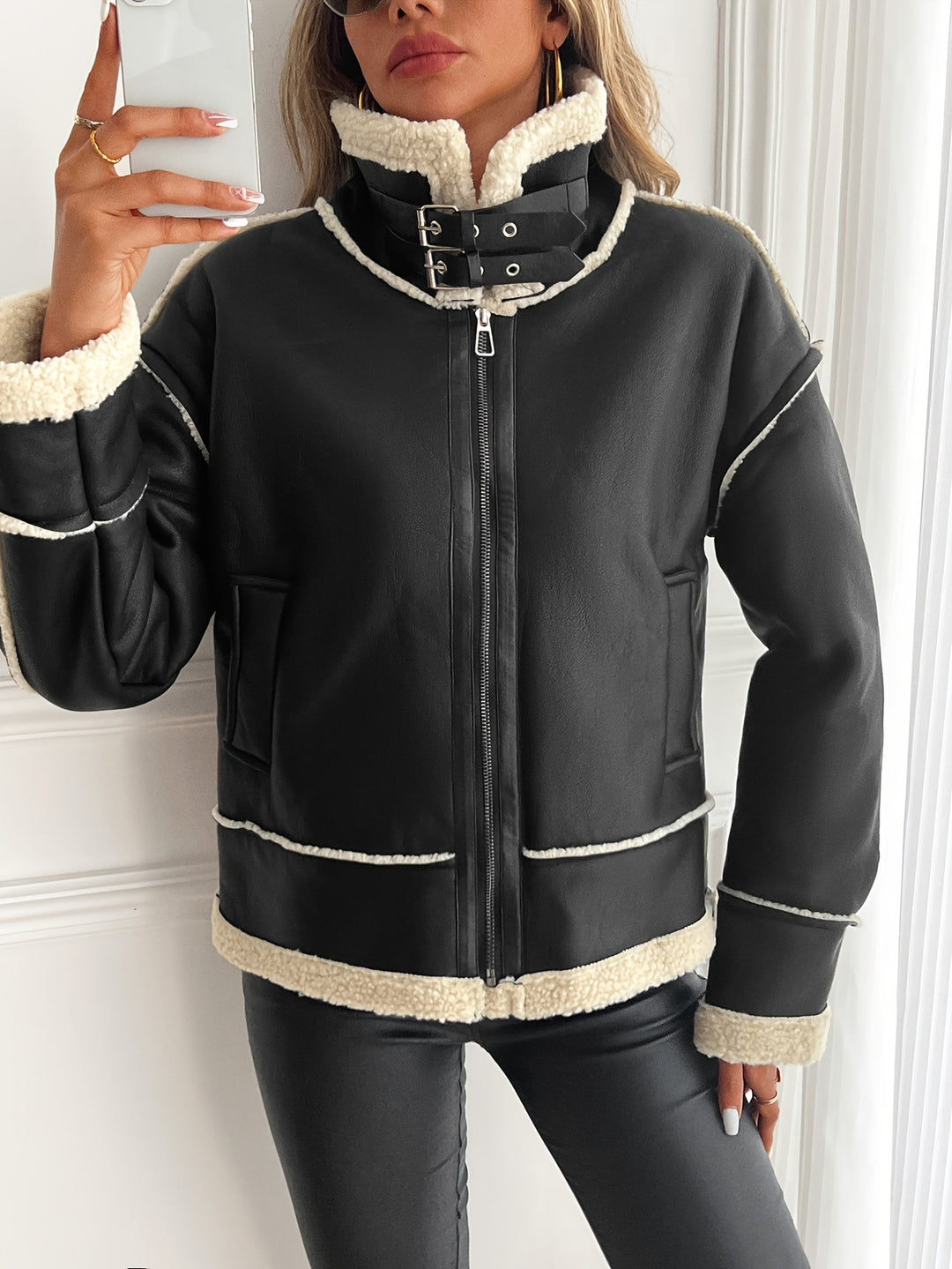 Damen stylische Kunstlederjacke mit Schaffellkragen R&B