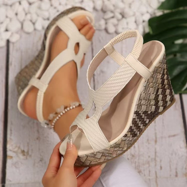 Damen Wedge-Sandalen mit geflochtener Oberfläche und komfortabler Fußbettung R&B