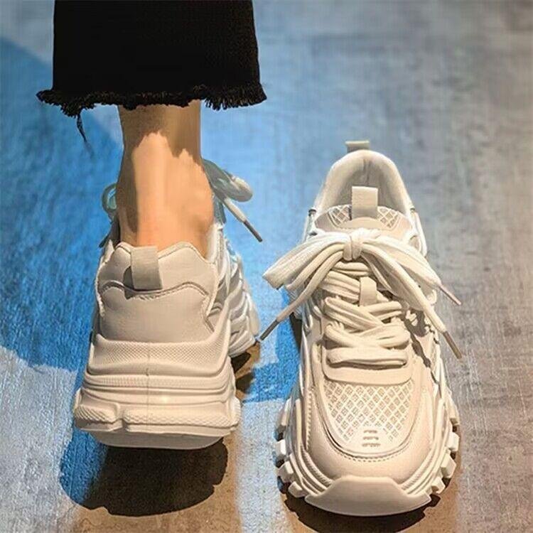 Damen Sportliche Lauf-Sneaker mit atmungsaktiver Sohle und robustem Profil R&B