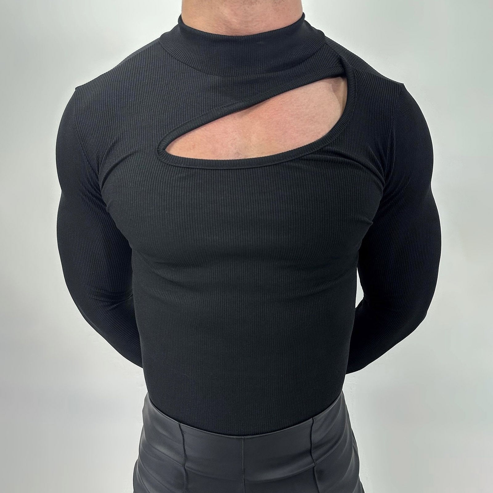 Damen nan eng anliegendes Langarm-Oberteil aus feinem Rippjersey mit asymmetrischem Schulter-Ausschnitt und hohem Kragen R&B