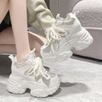 Damen High-Top Sneakers mit glitzernden Akzenten und robustem Profil
