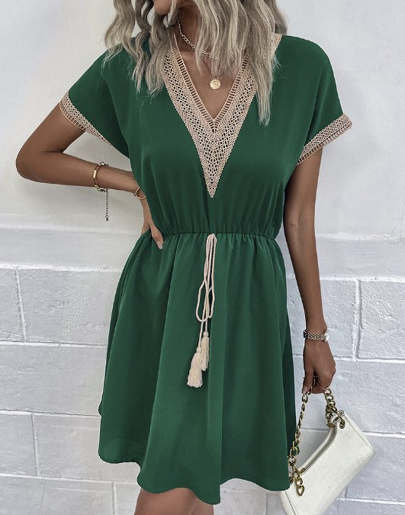 R&B | Kleid mit V-Ausschnitt aus Spitze