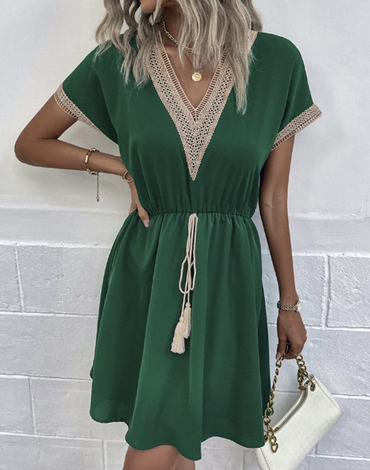R&B | Kleid mit V-Ausschnitt aus Spitze