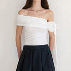 Damen Off-Shoulder Oberteil mit Rüschendetails und transparentem Ärmel R&B