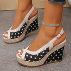 Damen Wedge-Sandalen mit verspieltem Punkte-Design und komfortablem Fußbett