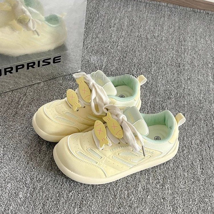 Damen Sportliche Sneaker mit verspielten Akzenten und atmungsaktiver Struktur