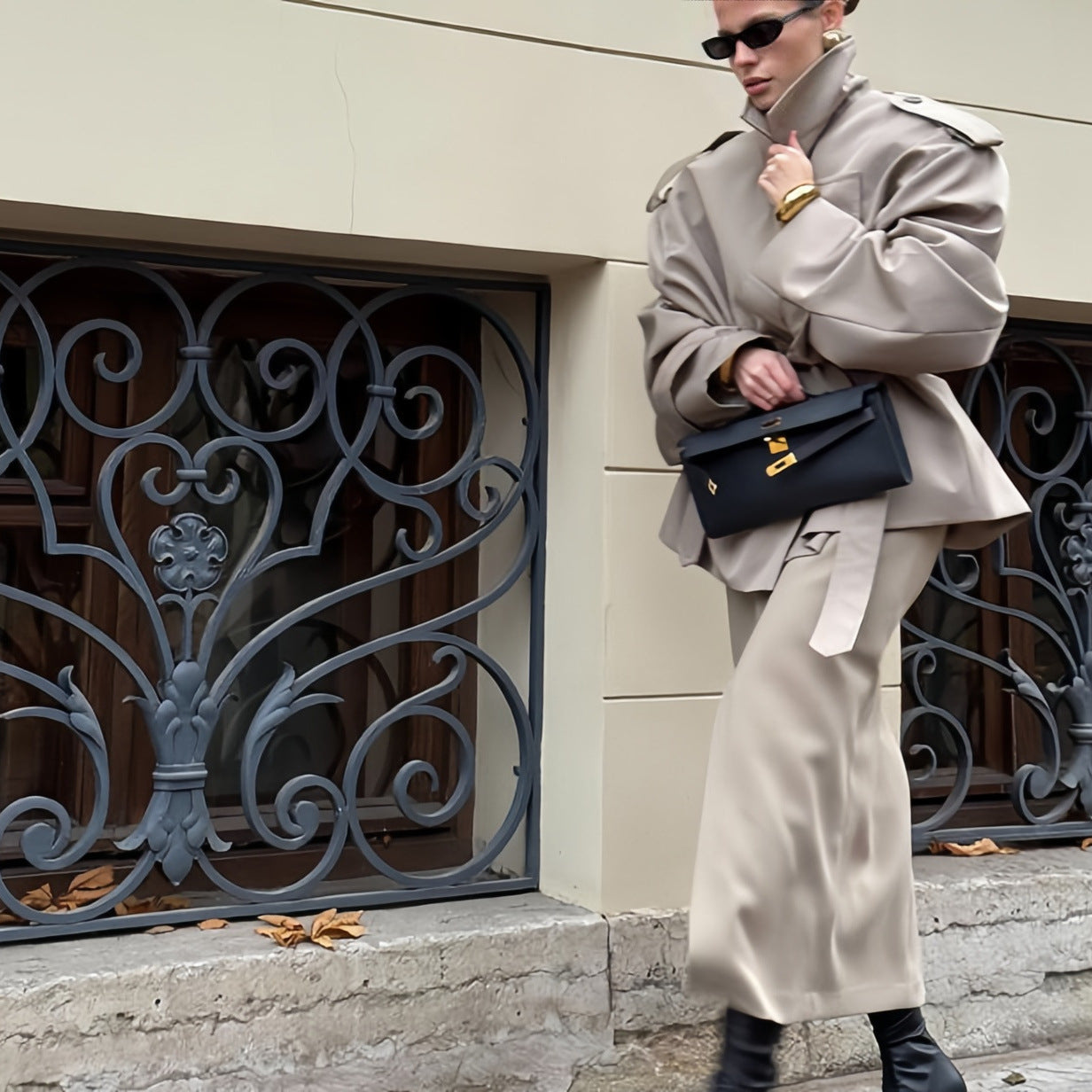 Damen Oversized Trenchcoat mit hochgeschlossenem Kragen und weiten Ärmeln R&B