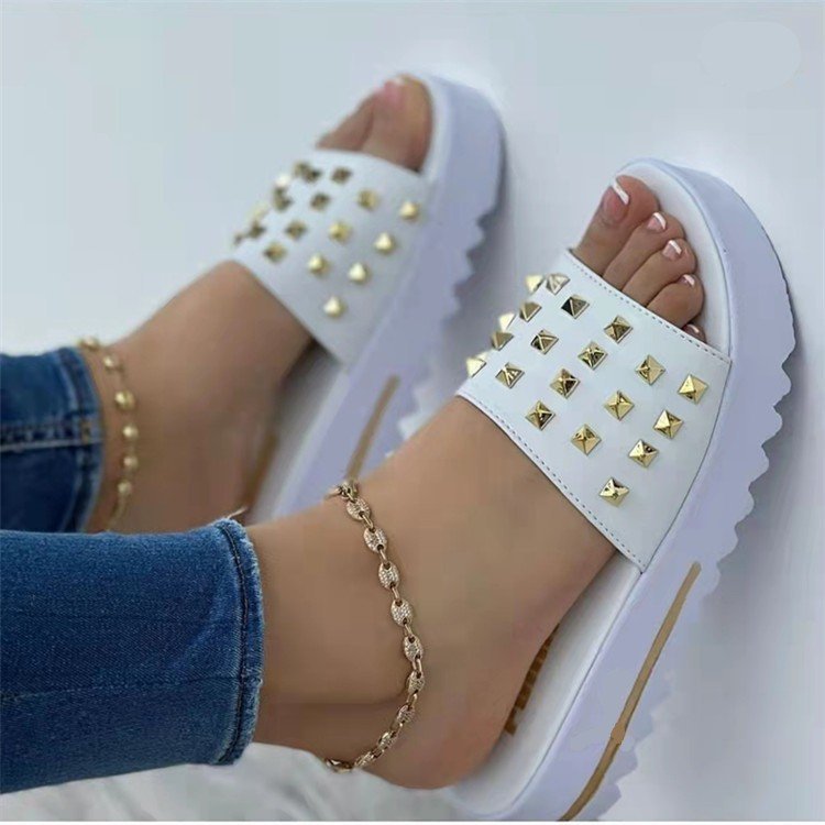 Damen nan Nieten-Pantolette mit gepolstertem Komfortfußbett und profiliertem Flatform-Absatz R&B