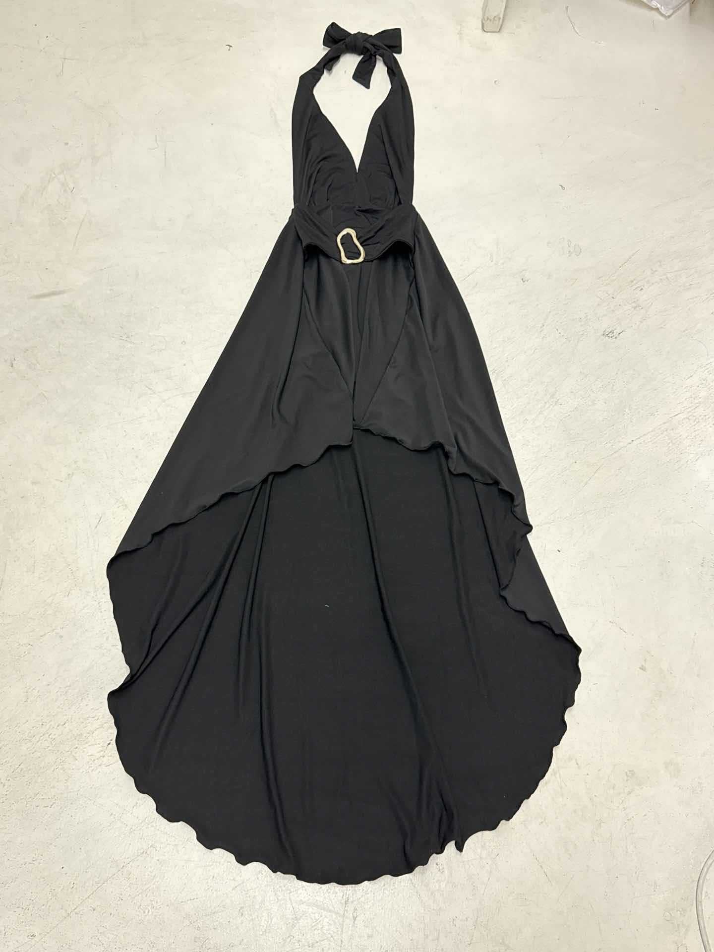 Damen Maxikleid mit tiefem V-Ausschnitt und eleganter Taillierung R&B