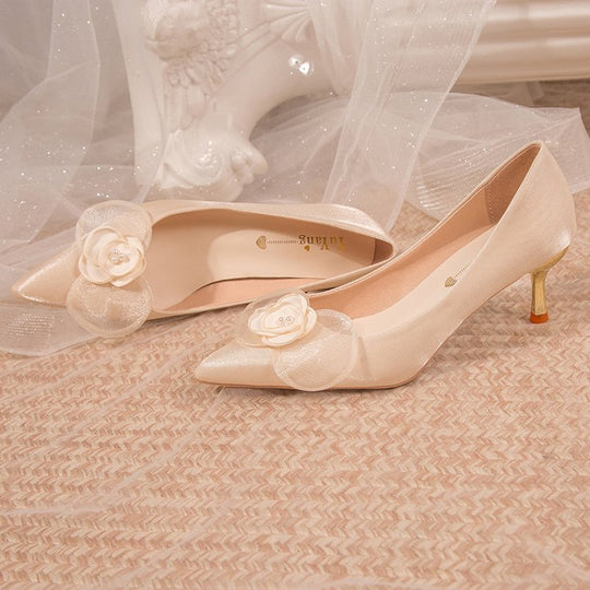 Damen Spitze Pumps mit zierlichem Blumenakzent R&B