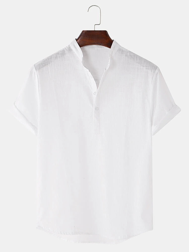 Herren Kurzarmhemd mit innovativem Henley-Ausschnitt und fließendem Material R&B