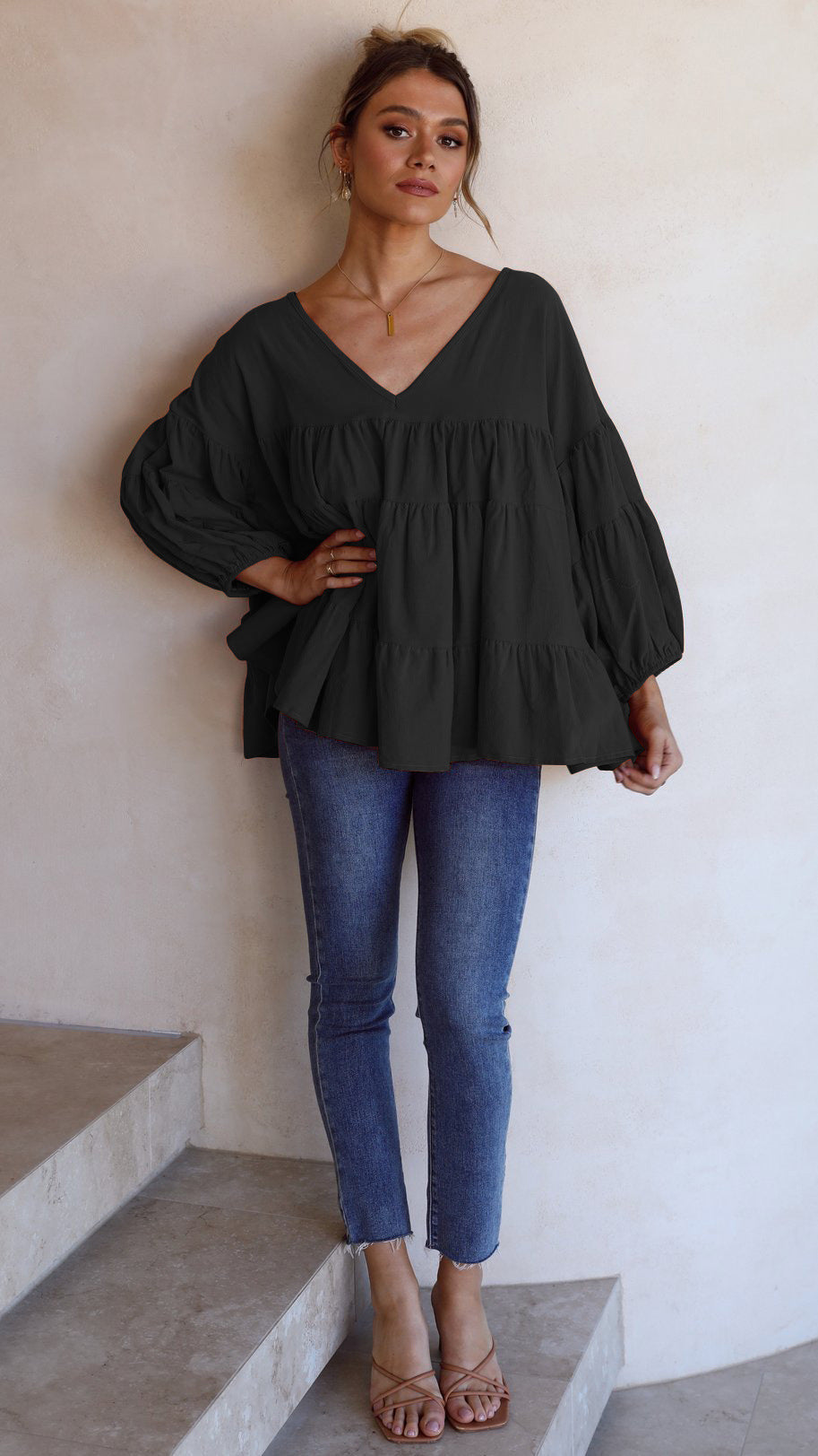 Damen Voluminöses Blusenshirt mit Rüschendetails und V-Ausschnitt R&B