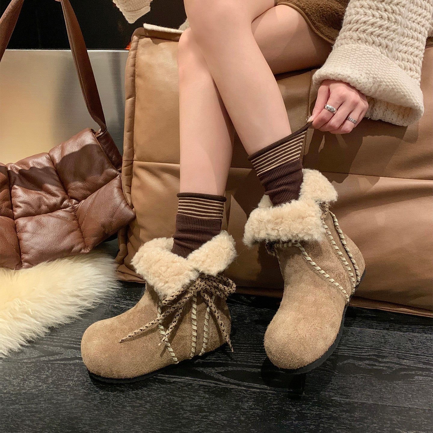 Damen Kuschelige Winterstiefel mit weichem Futter und modischer Schnürung R&B