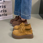 Damen Komfortable Plateau-Schnürschuhe mit gestickten Akzenten