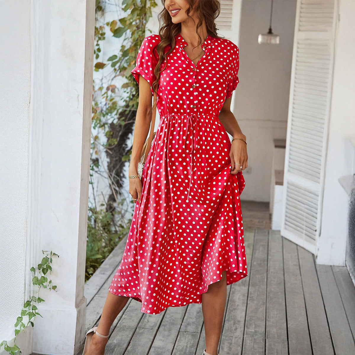 Damen Elegantes Hemdblusenkleid mit tailliertem Design und Polka-Dots R&B