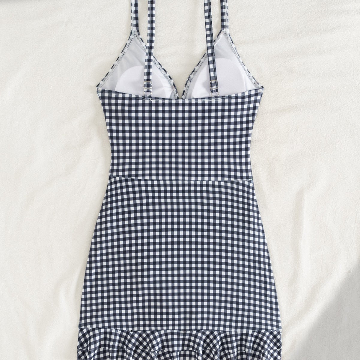 Damen Strandkleid mit modischen Raffungselementen und femininem V-Ausschnitt R&B